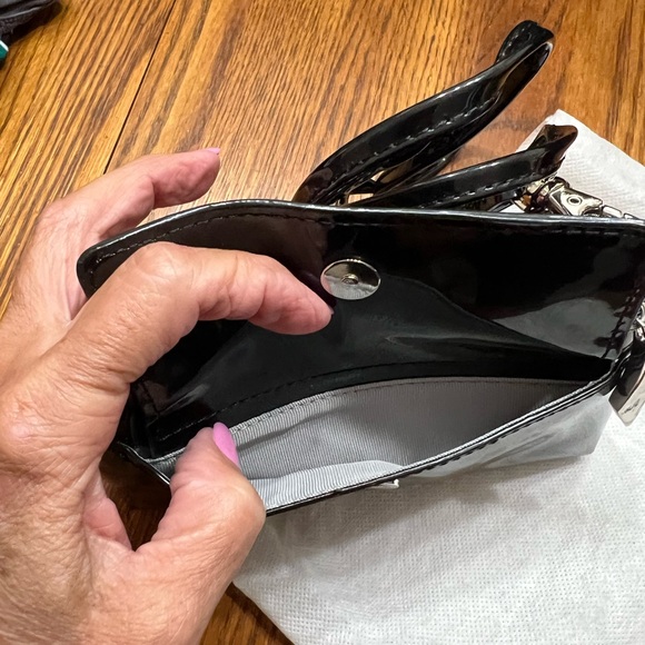 Black Patent Leather Beijo Wallet - Picture 2 of 5